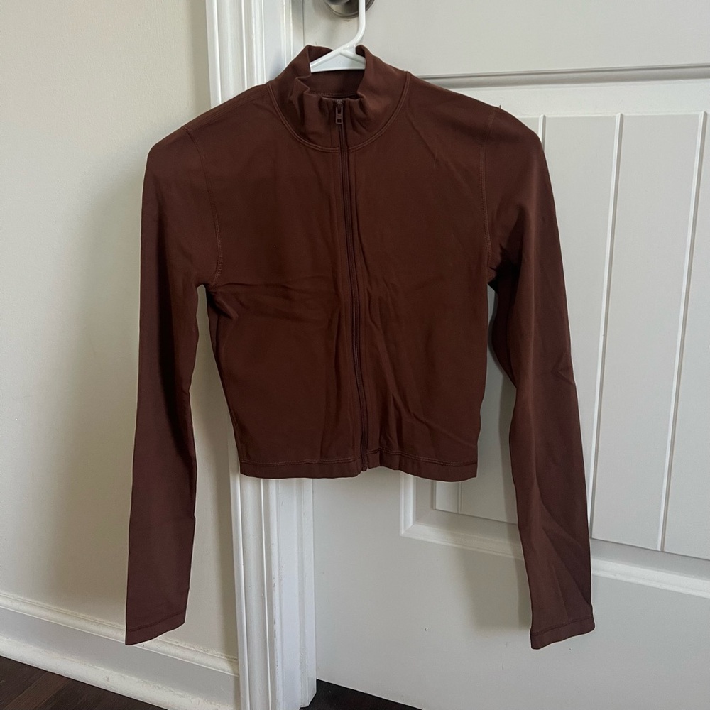 Aritzia Brown Zip-Front Long Sleeve Crop Top